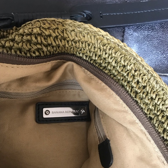 Banana Republic Bag. - Picture 5 of 5